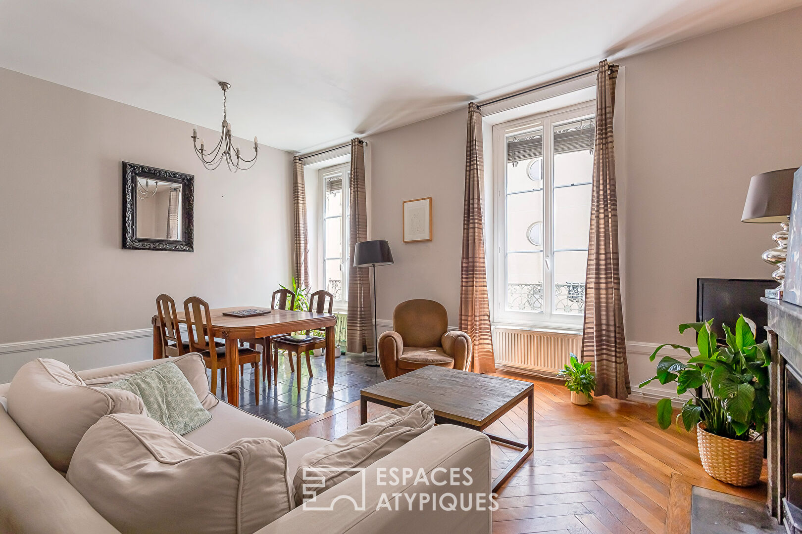 Renovated Haussmannian apartment