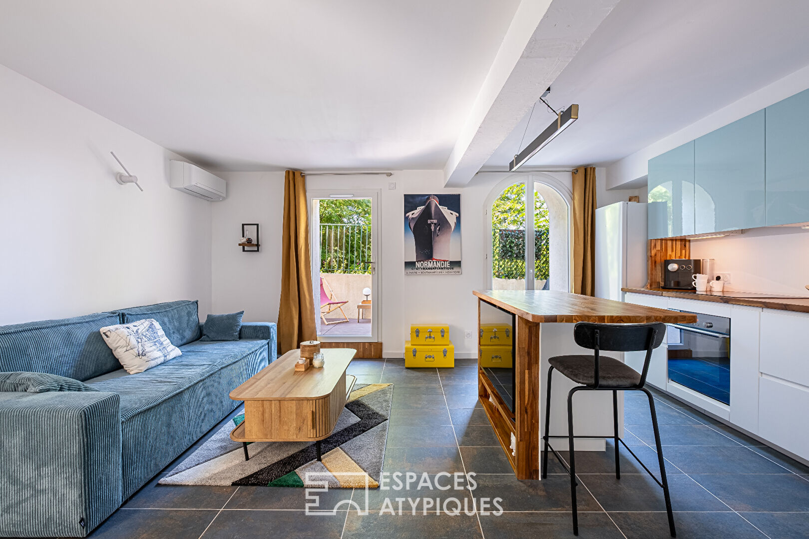 Appartement cosy rénové avec extérieur et parking à deux pas d’OL Vallée