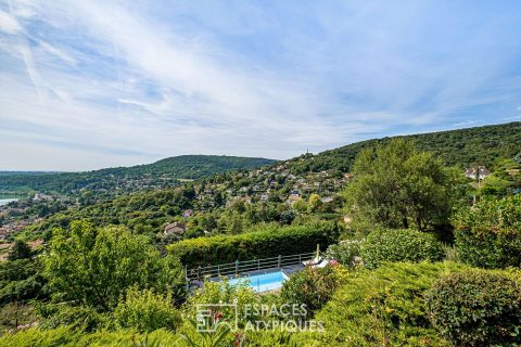 Maison avec piscine et vue imprenable