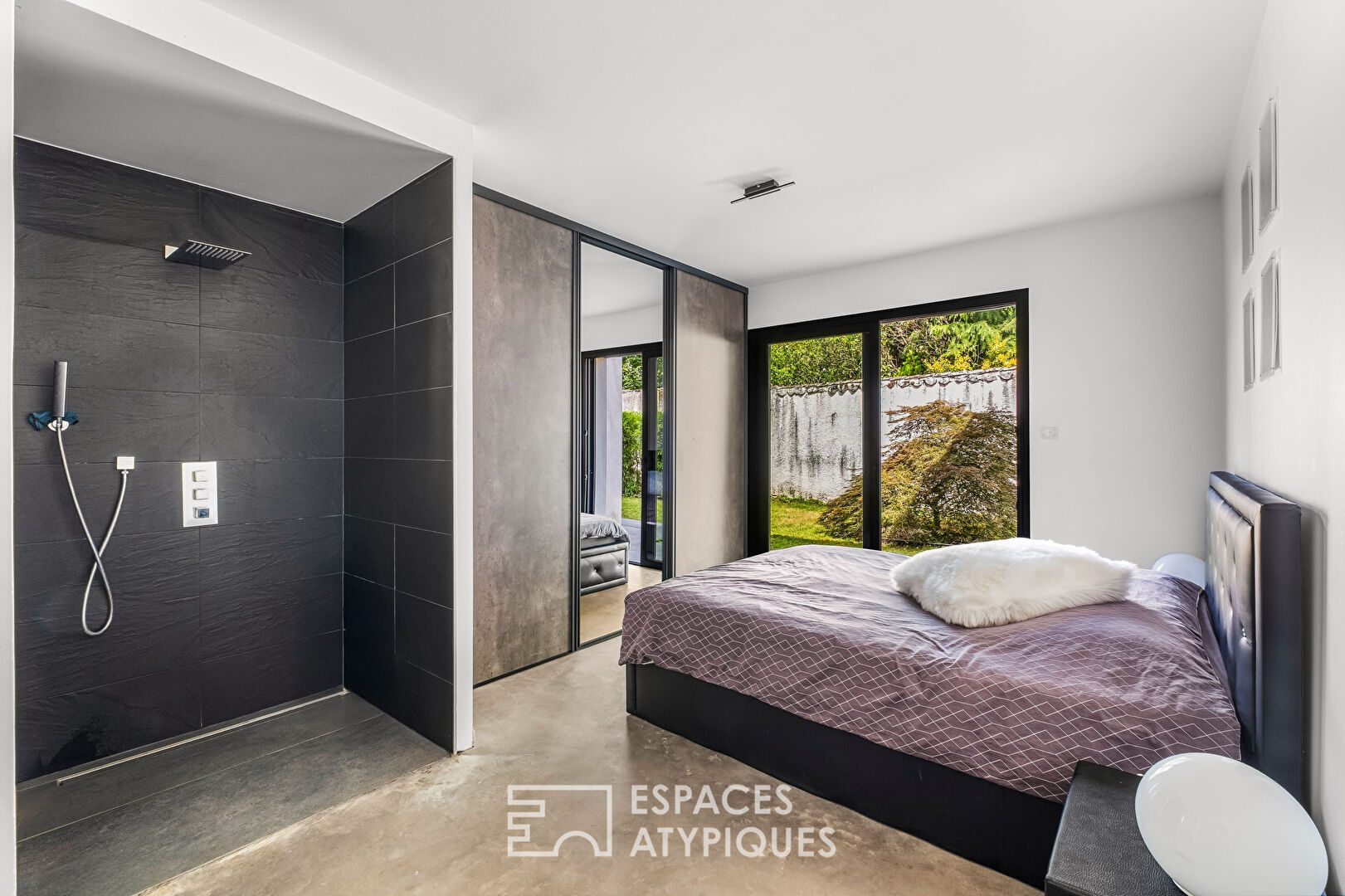 Maison contemporaine avec piscine