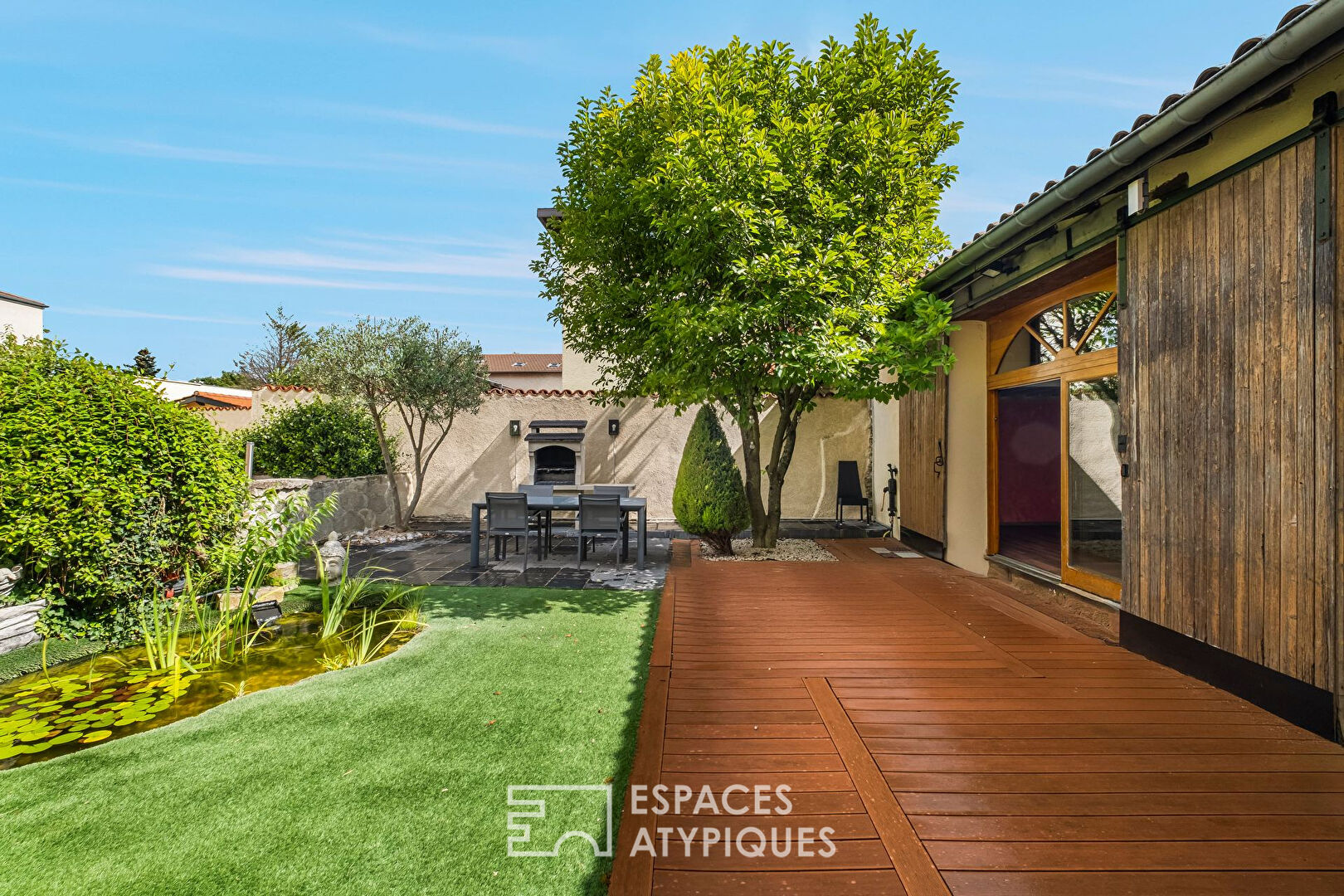 Old renovated farmhouse with swimming pool
