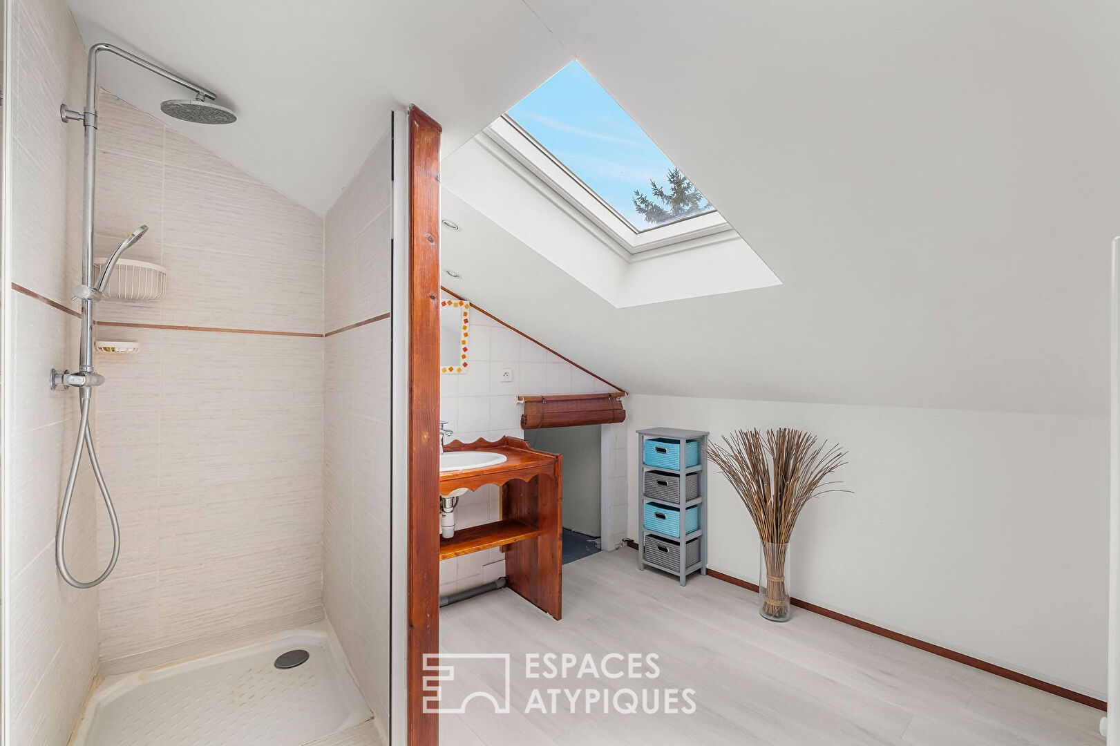 Old renovated farmhouse with swimming pool