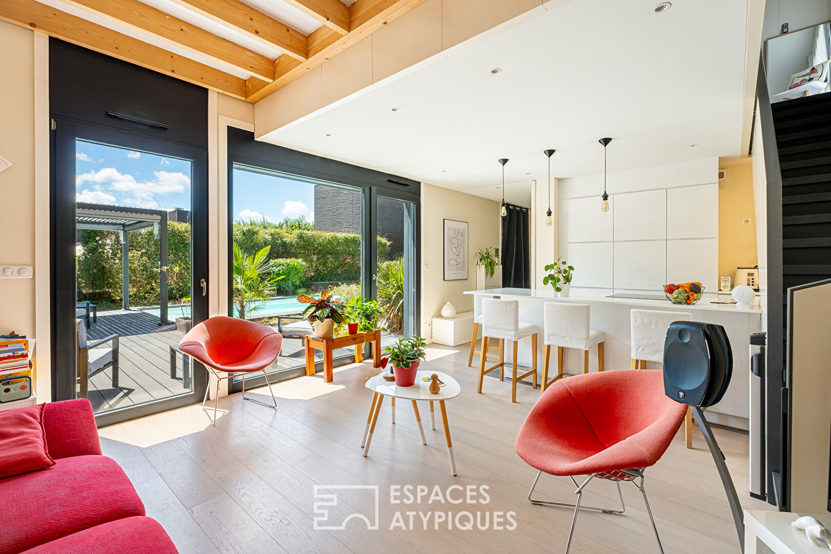 Maison BBC avec jardin et piscine