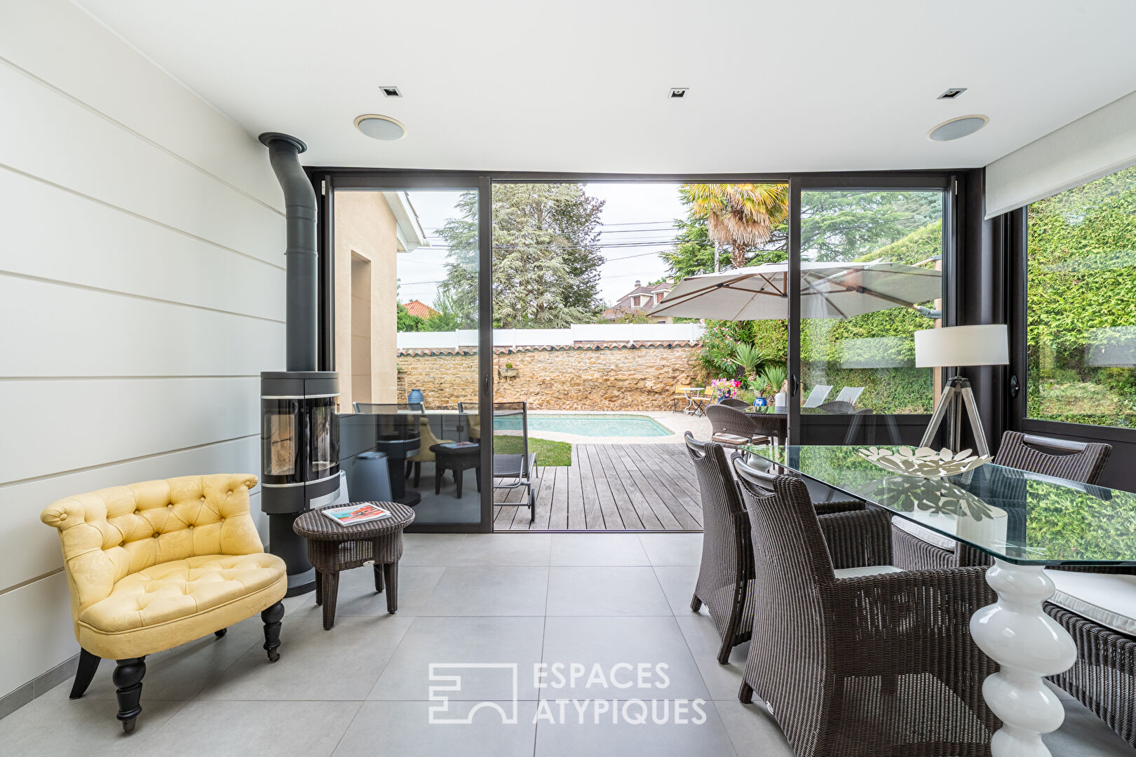 Maison rénovée avec piscine