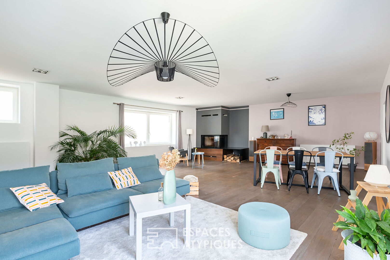 Renovated old farmhouse with swimming pool and independent studio