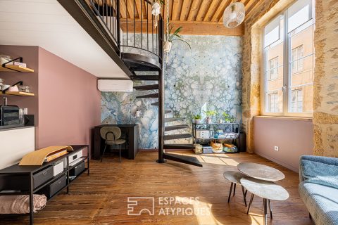 Appartement rénové avec terrasse à la lisière de la Croix-Rousse