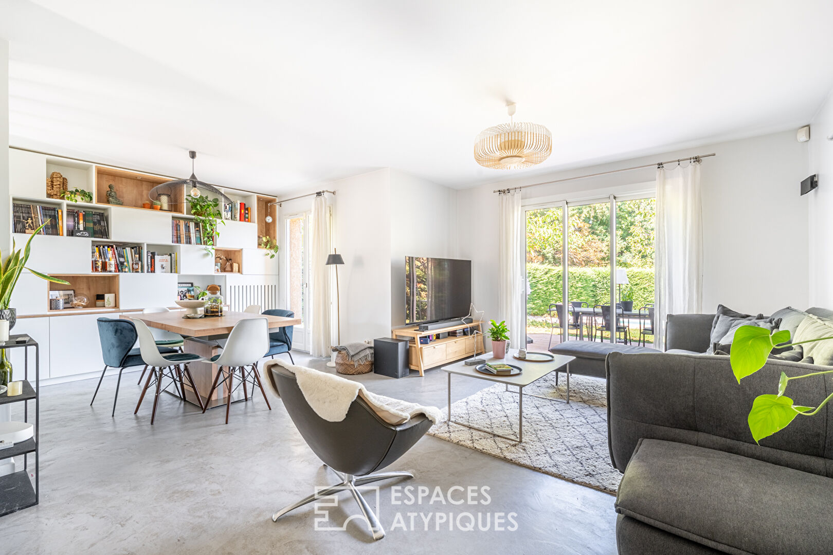 Maison familiale rénovée avec piscine