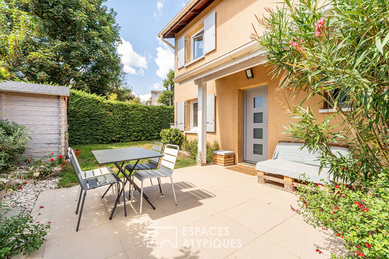 Maison familiale rénovée avec piscine