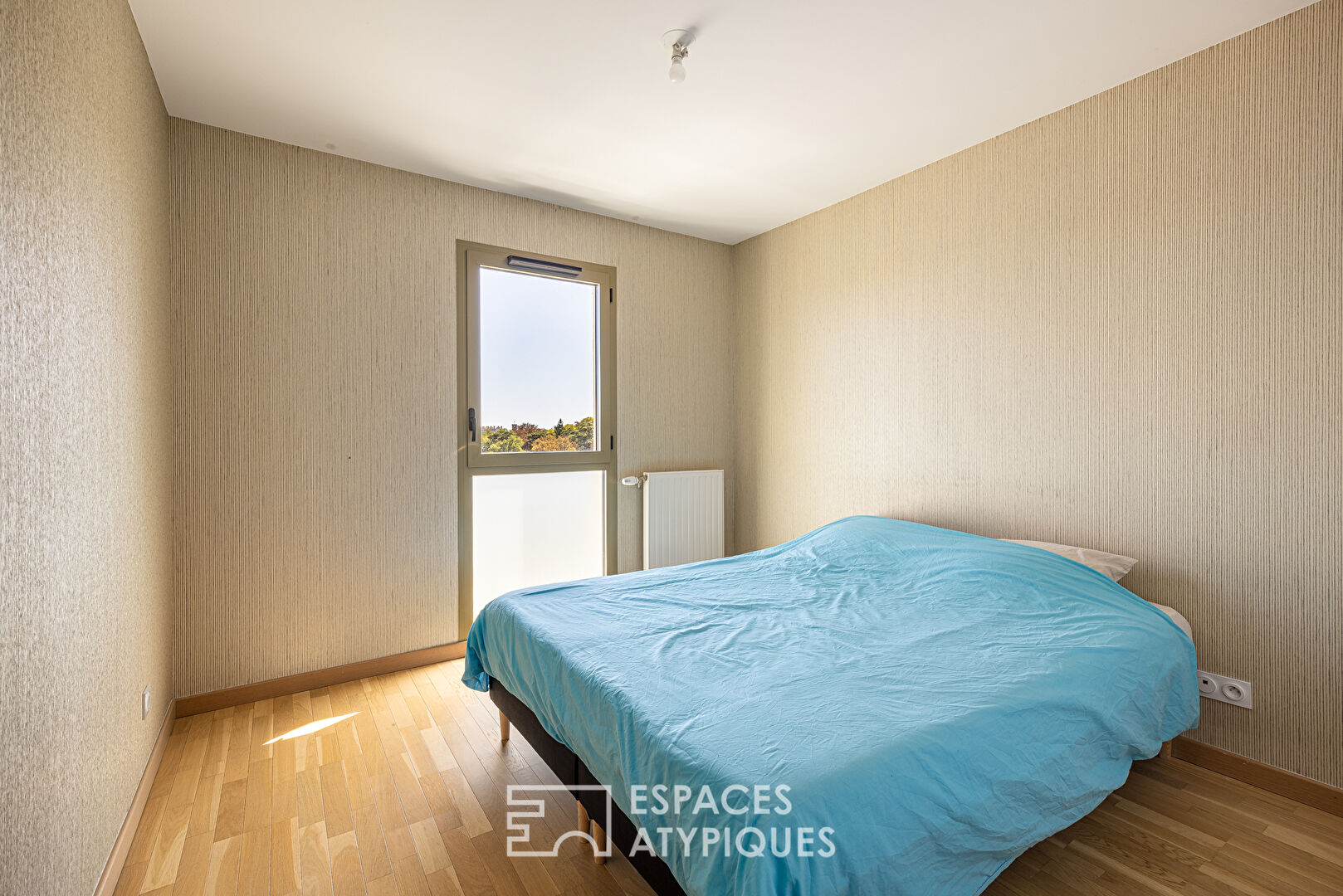 Top-floor duplex with terrace and breathtaking view of the Fourvière Basilica