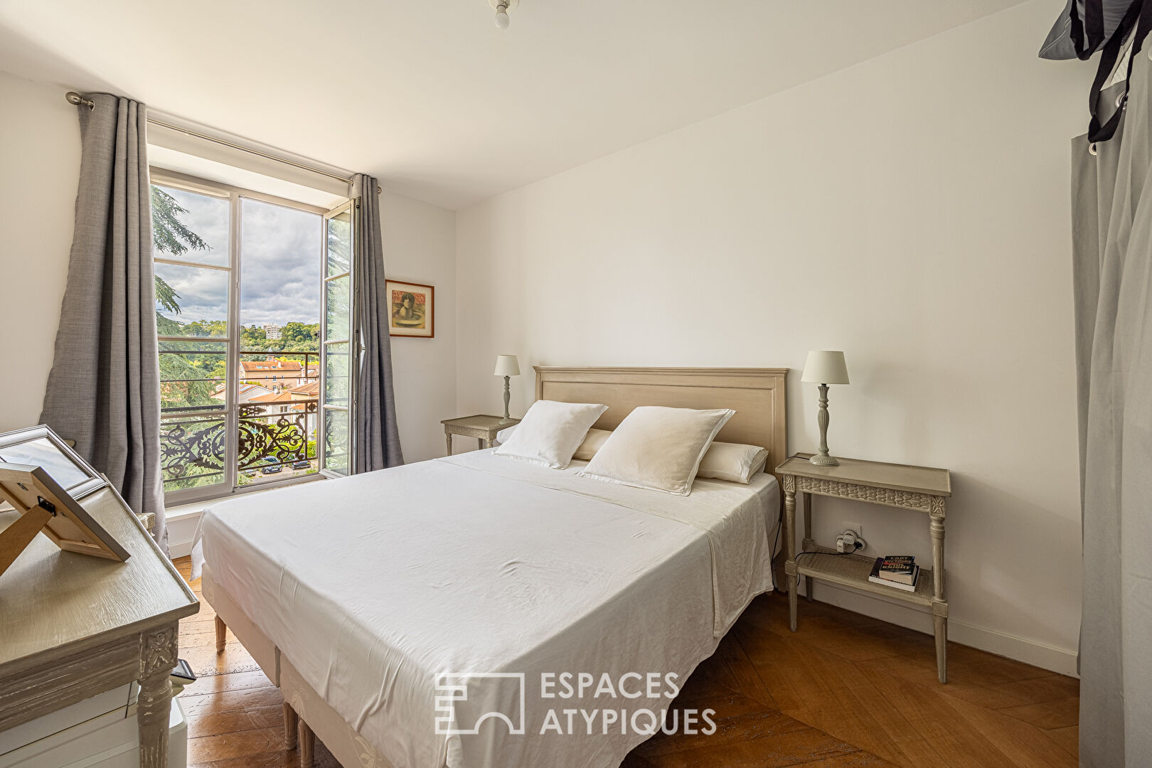 Appartement entièrement rénové dans une ancienne bâtisse