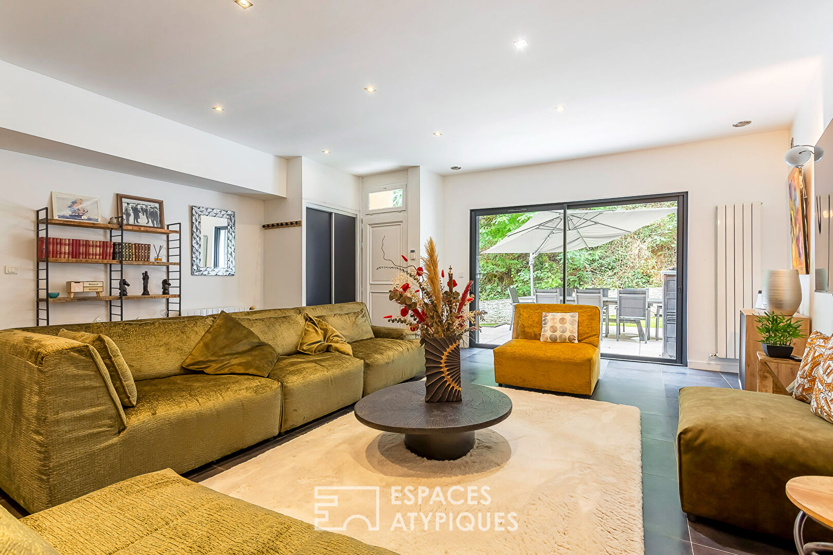 Appartement rénové dans un ancien moulin avec terrasse