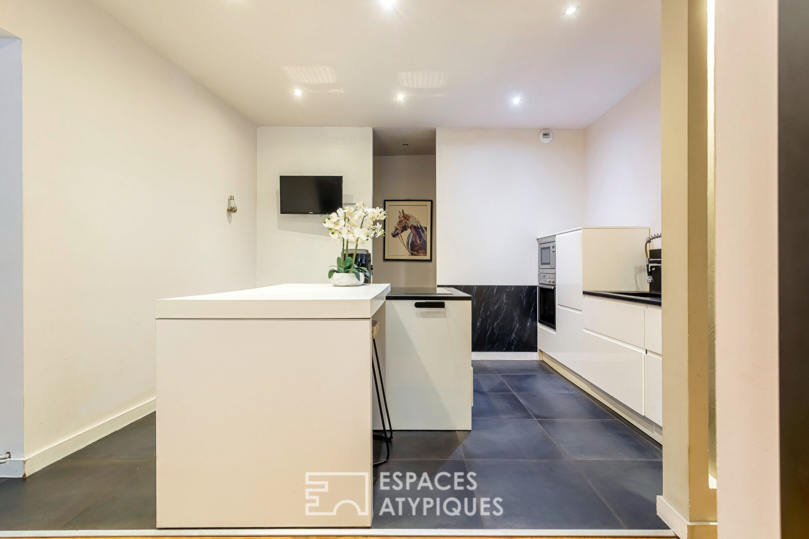 Appartement rénové dans un ancien moulin avec terrasse