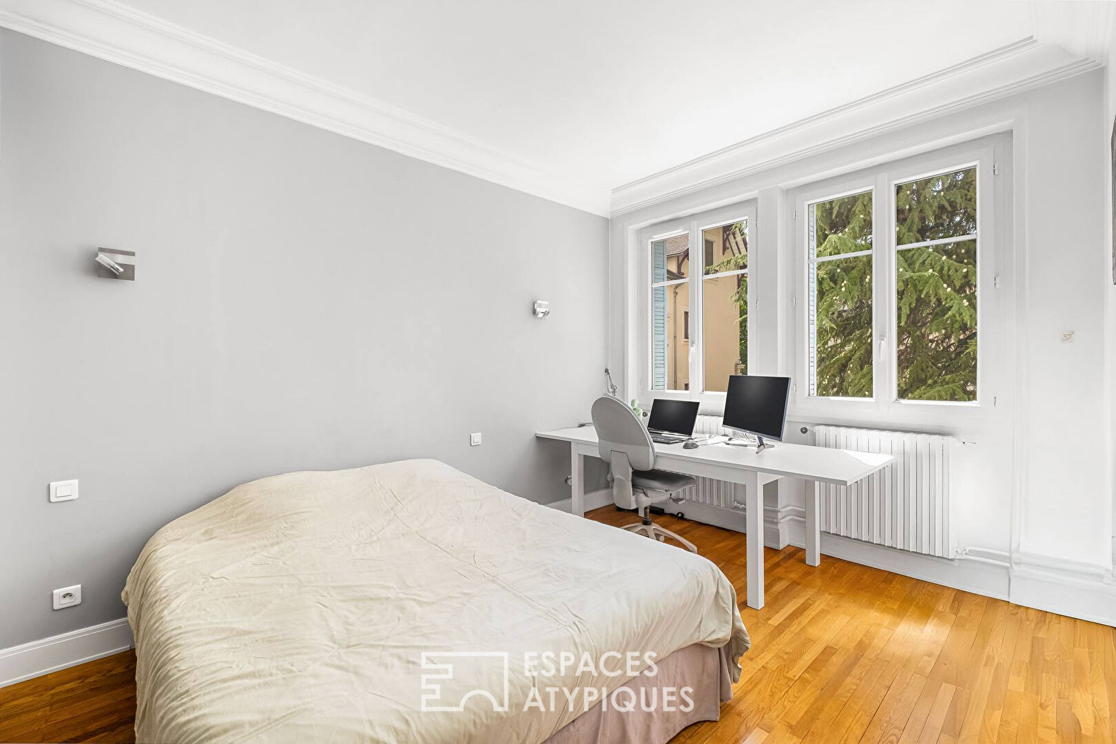 Apartment with balcony in the Monplaisir district