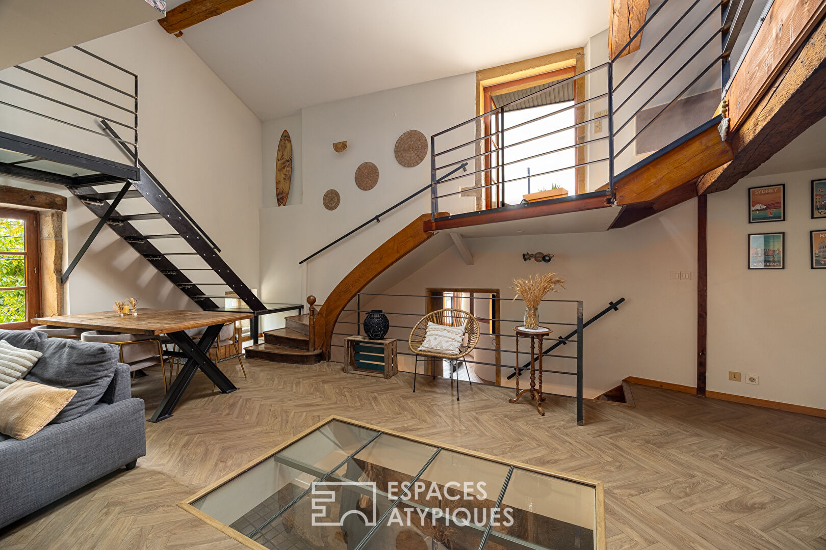 Maison de ville entièrement rénovée avec terrasse