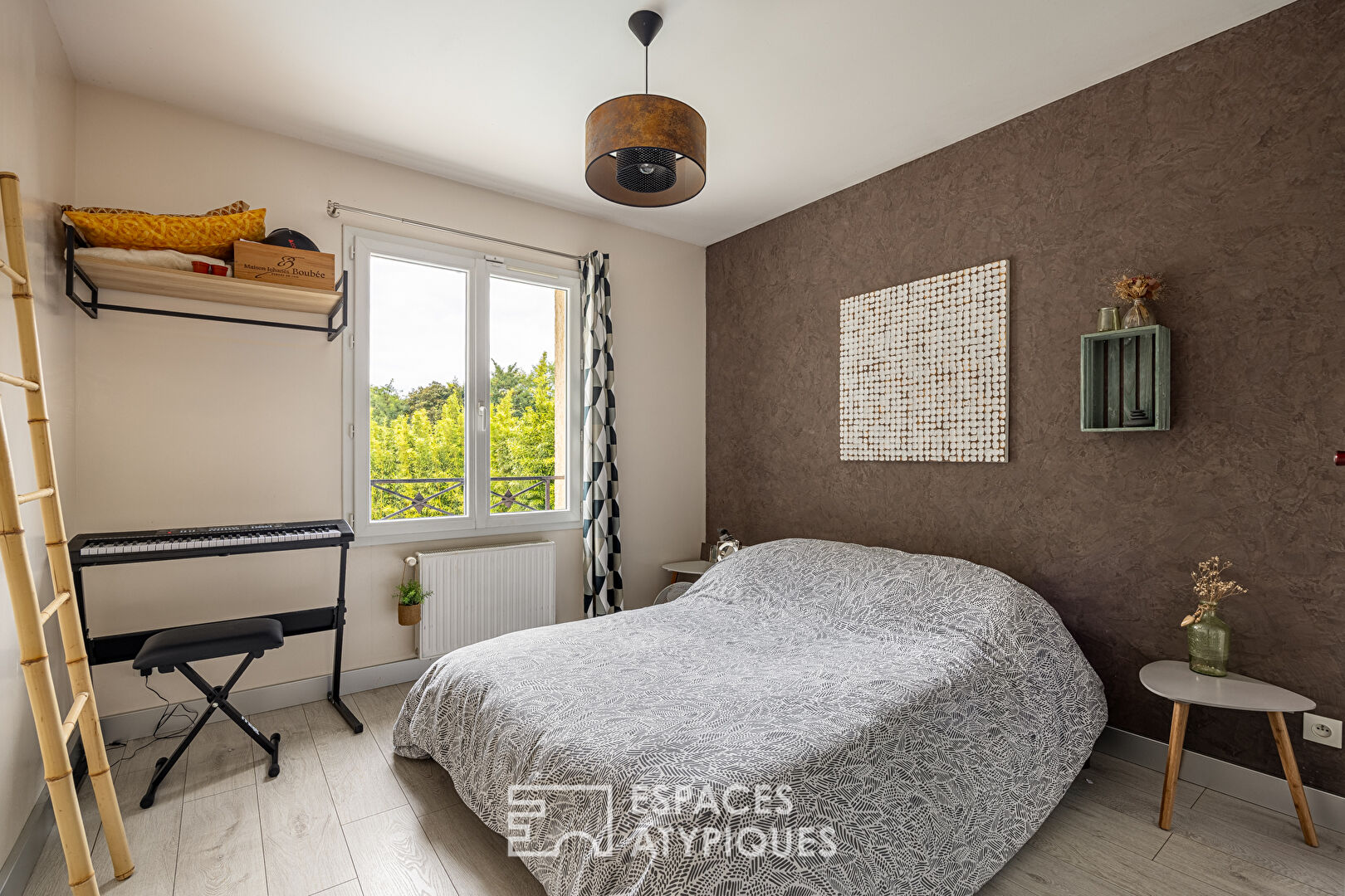 Maison familiale avec piscine à deux pas de la gare d’Alaï