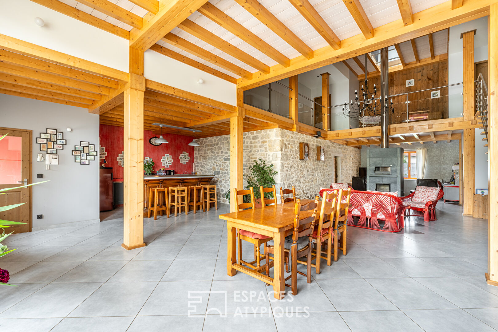 Restored character farmhouse with gîte