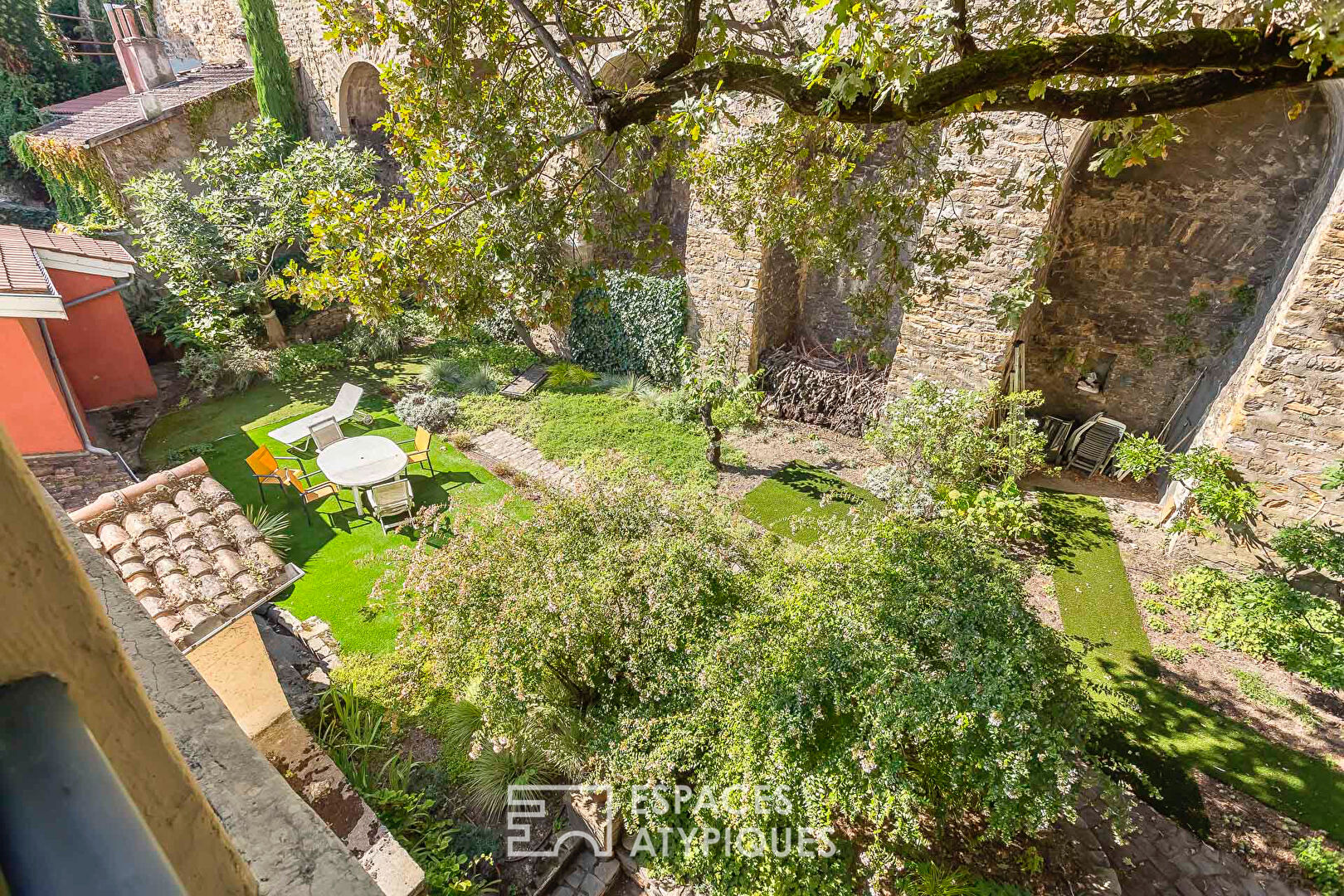 Appartement d’exception avec jardin de 300m² en plein coeur du Vieux-Lyon