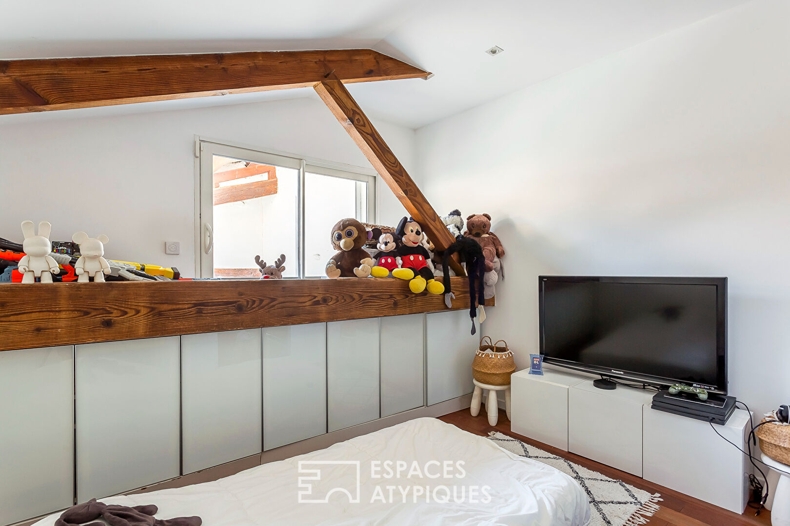 Renovated old house with private patio