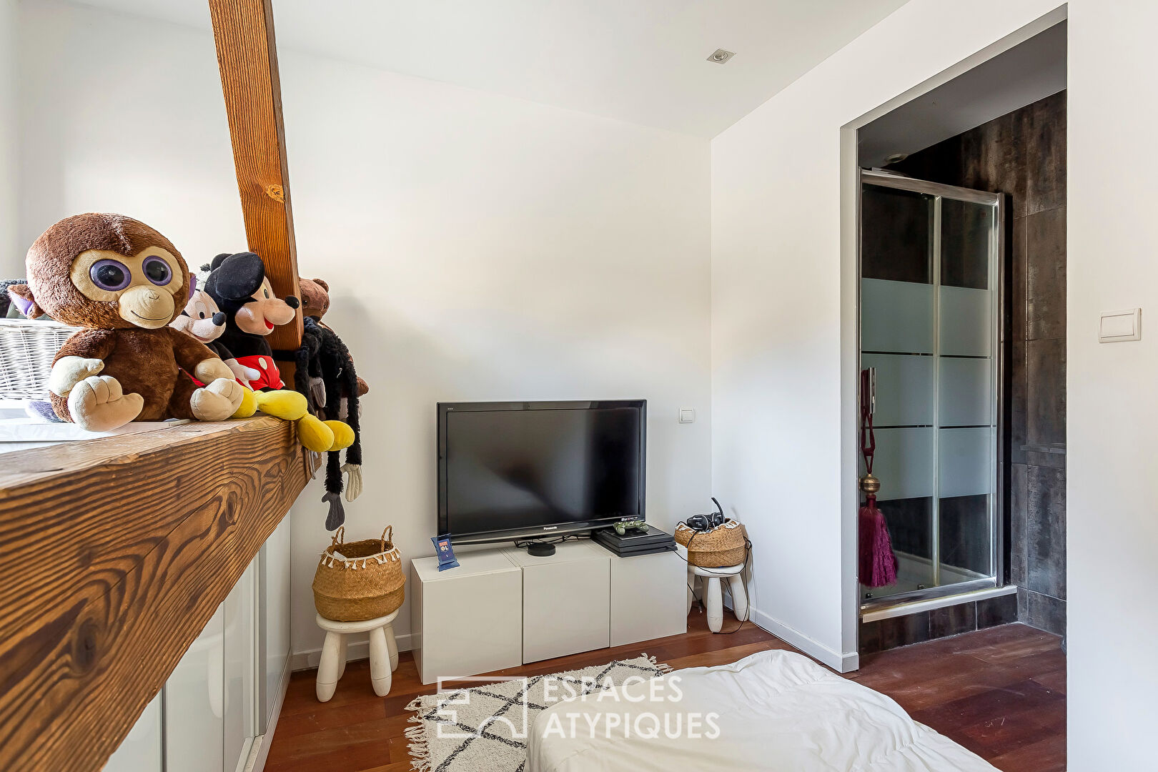 Renovated old house with private patio