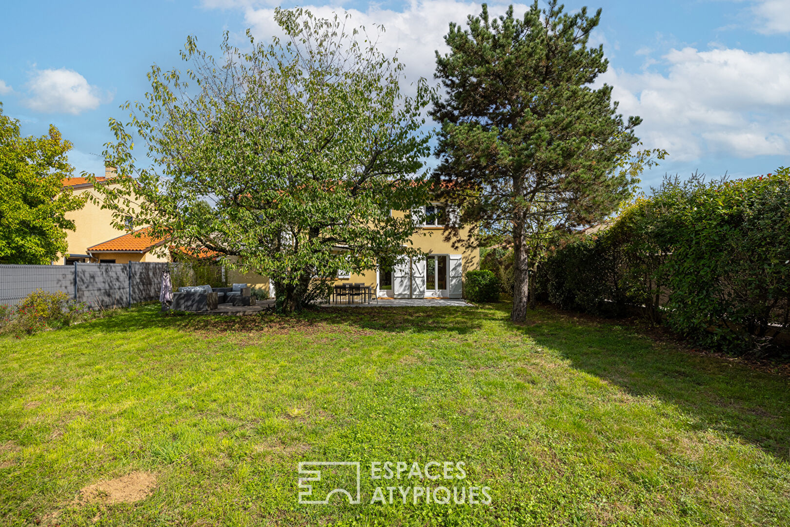 Belle maison et grand jardin à Genas