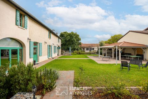 Ancien prieuré rénové à Genas