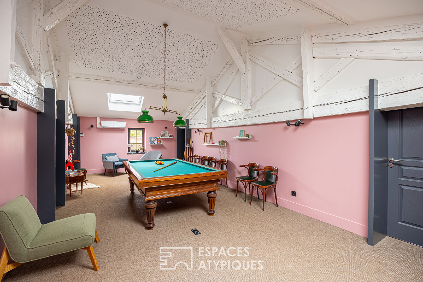 Ancien prieuré rénové à Genas