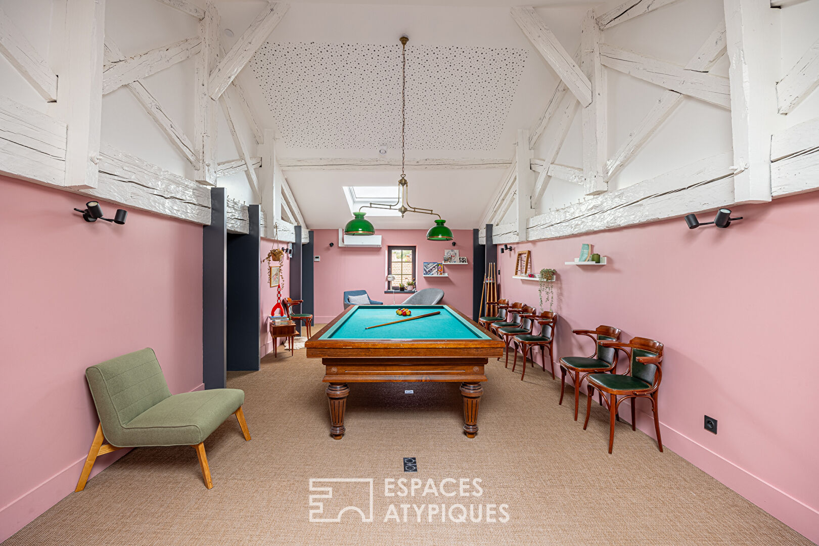 Ancien prieuré rénové à Genas