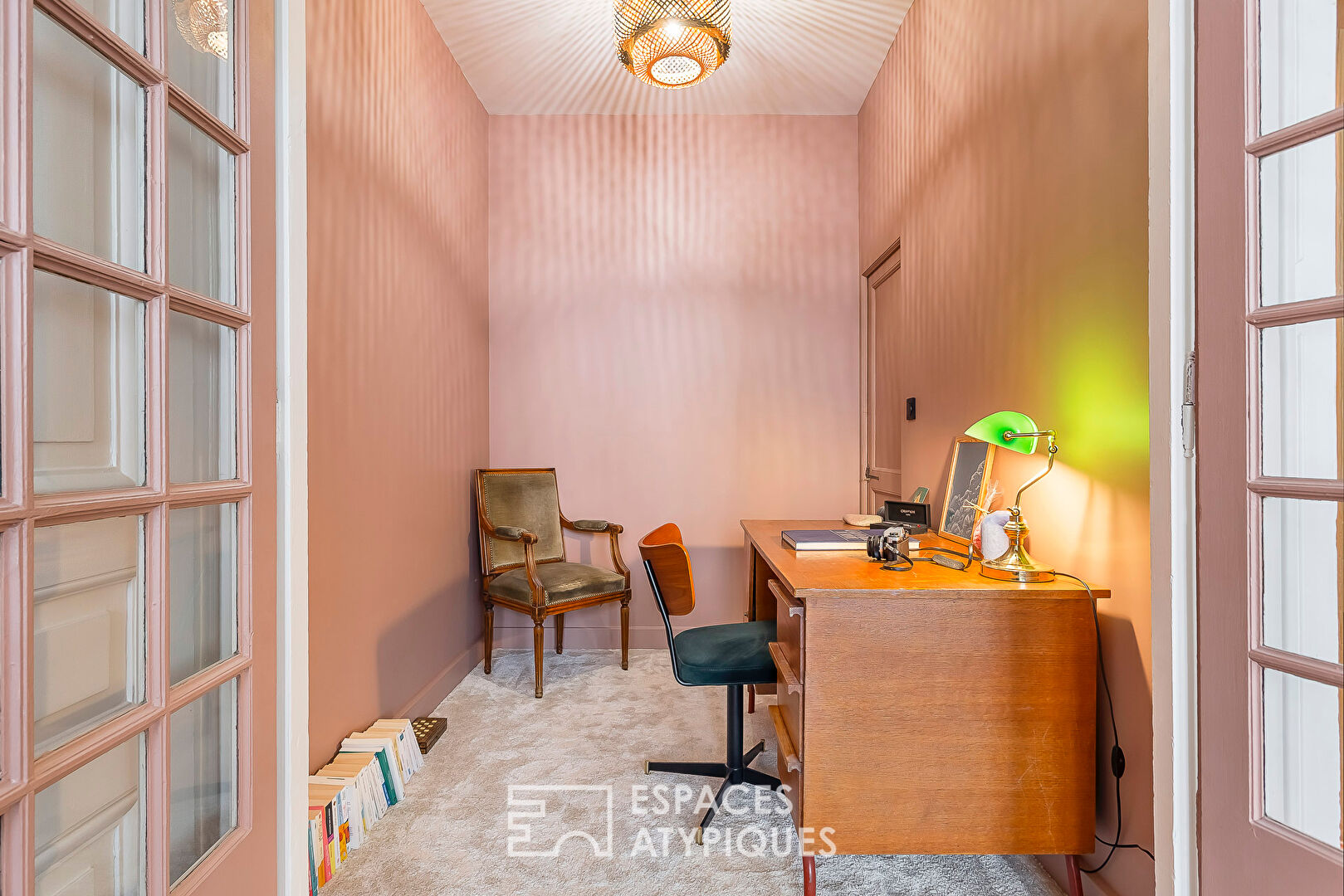Magnifique appartement bourgeois entièrement rénové en plein coeur de la presqu’île