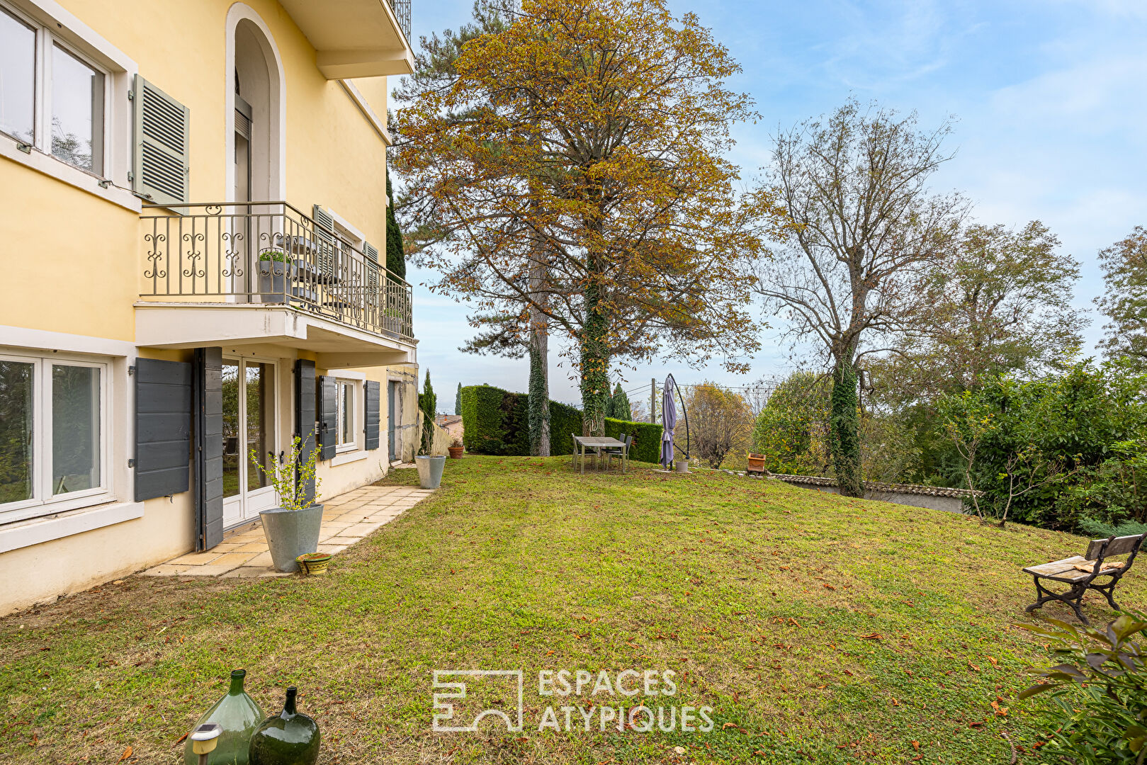 Appartement familial avec jardin au sein d’une copropriété historique