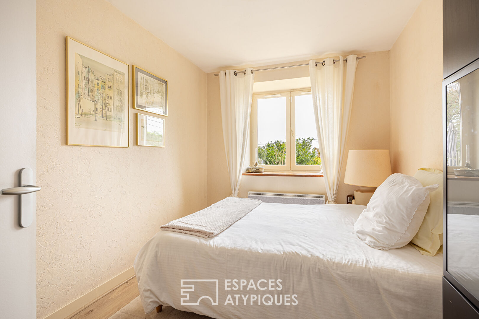 Appartement familial avec jardin au sein d’une copropriété historique