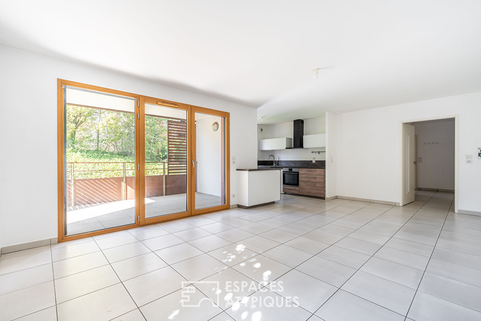 Très bel appartement dans résidence de standing avec piscine