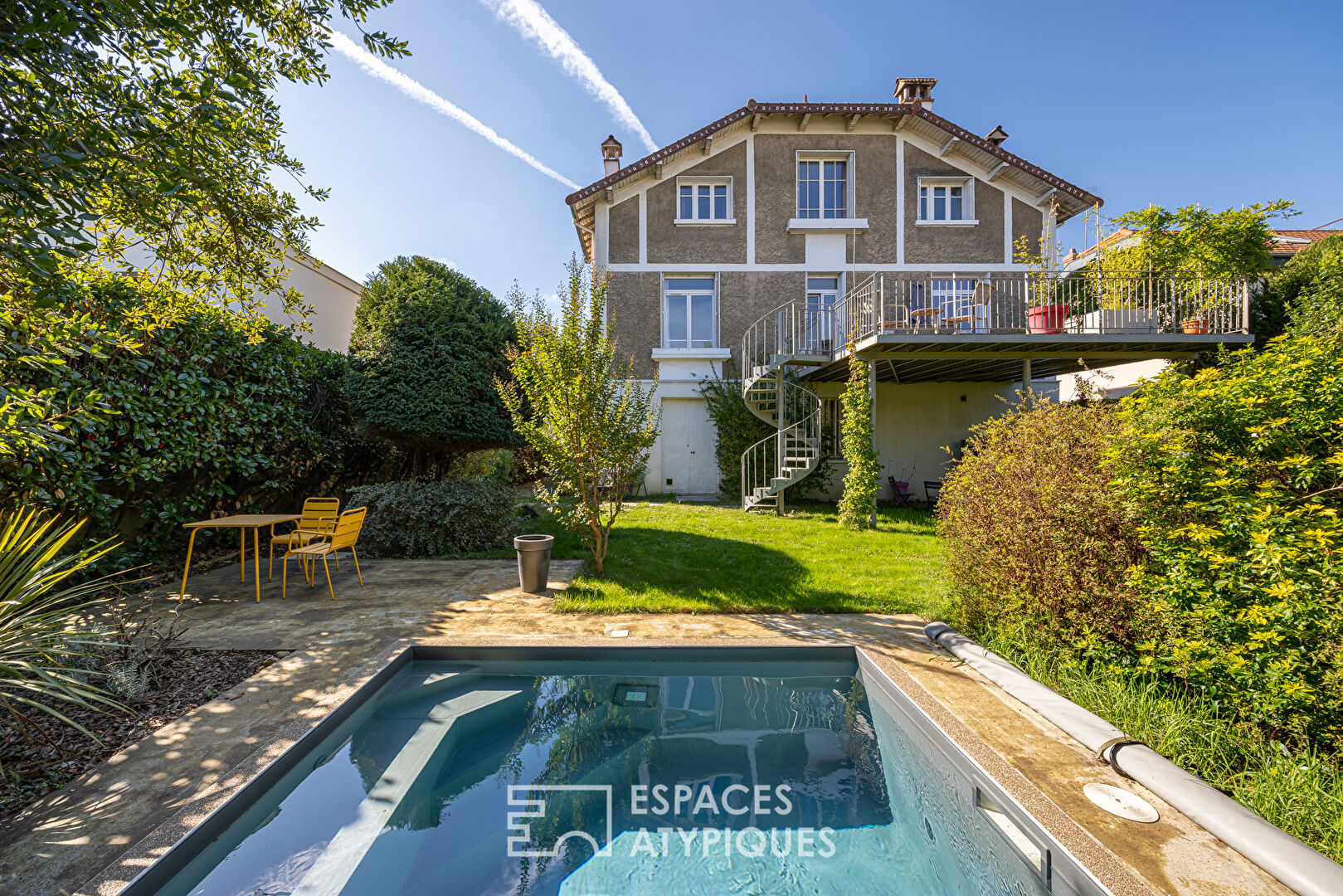 Maison Art Déco à deux pas de la place du marché