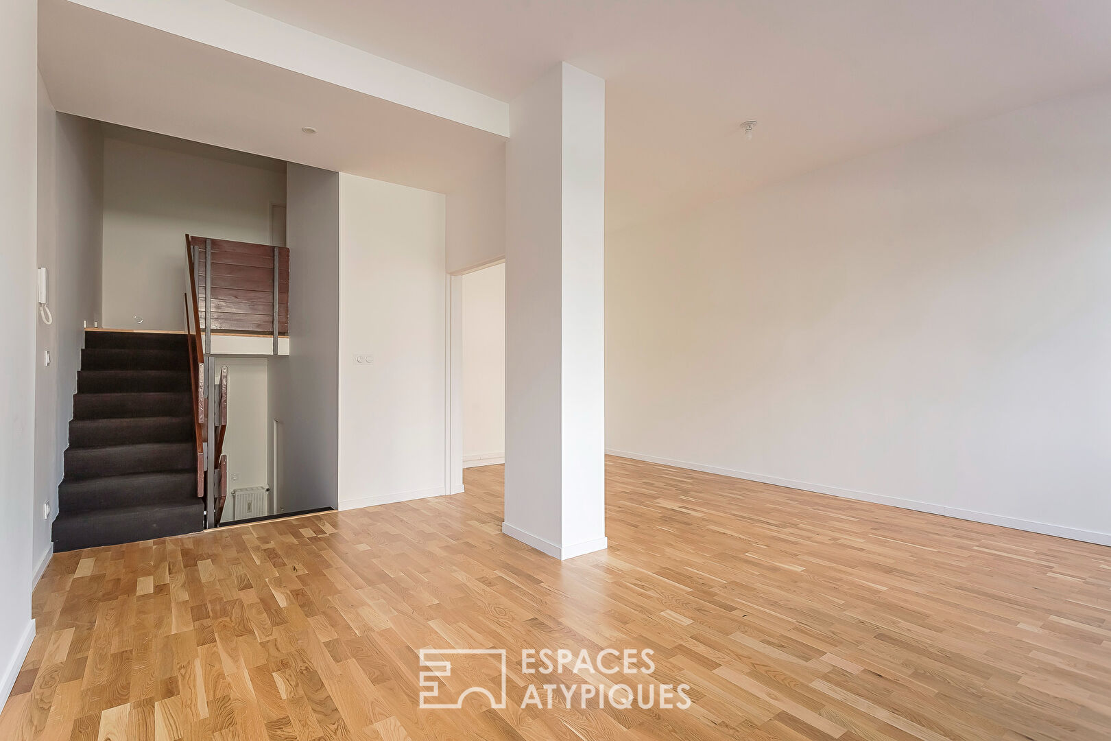 Loft-style duplex near Place Guichard