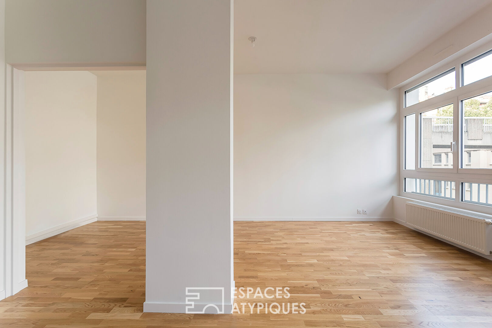 Loft-style duplex near Place Guichard