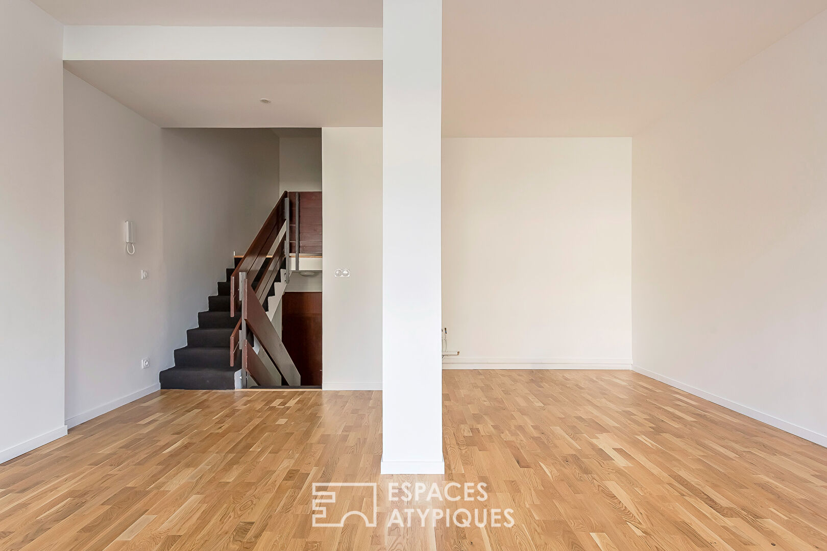 Loft-style duplex near Place Guichard