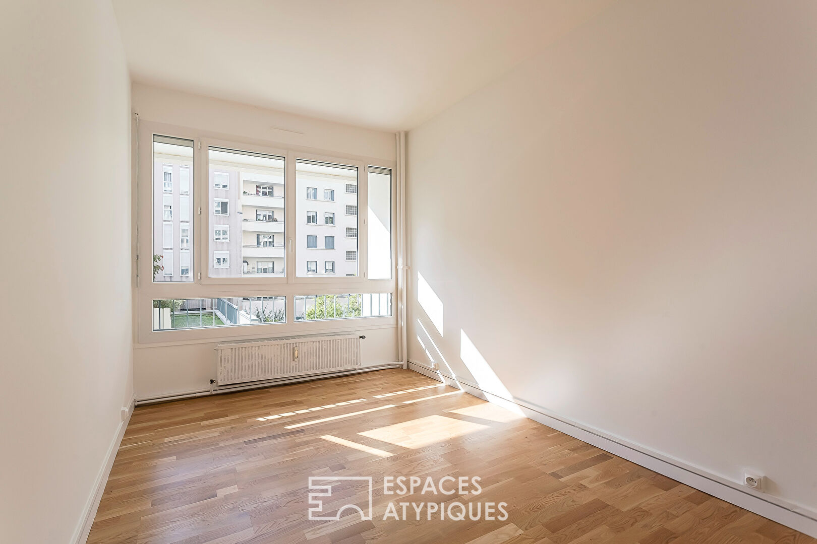 Loft-style duplex near Place Guichard