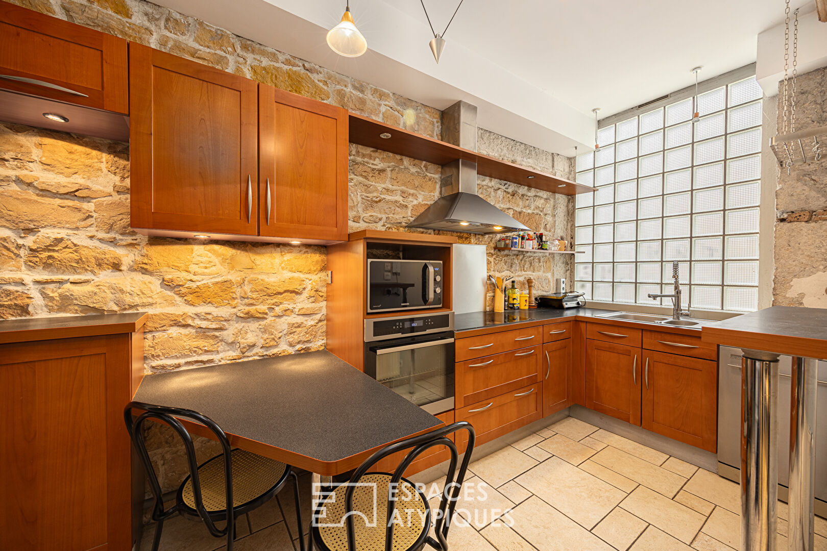 Loft with terrace in the heart of the Pentes de la Croix-Rousse