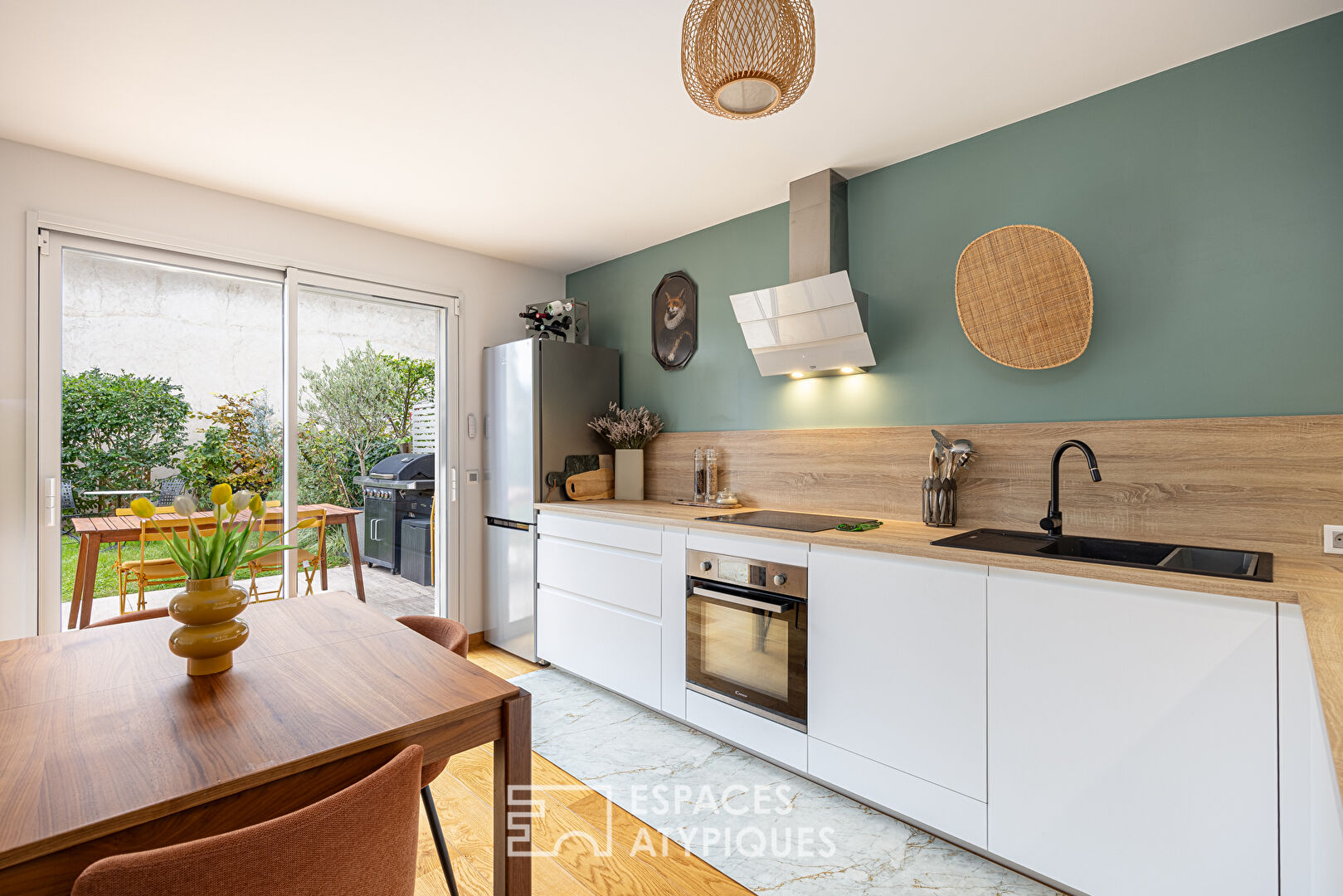 Rez-de-jardin au calme dans une résidence de standing