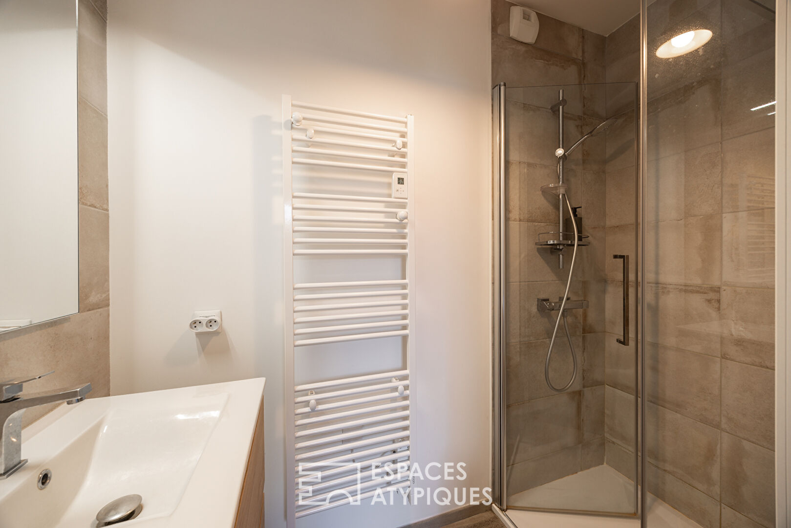 Rez-de-jardin au calme dans une résidence de standing