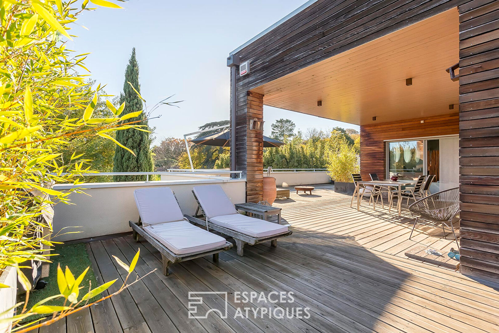 Maison contemporaine composée de trois appartements