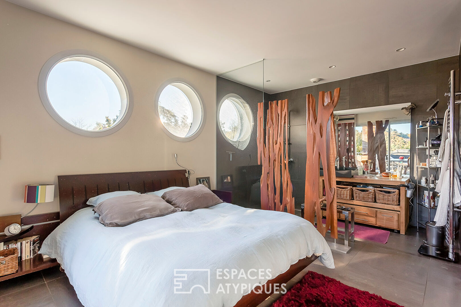 Maison contemporaine composée de trois appartements