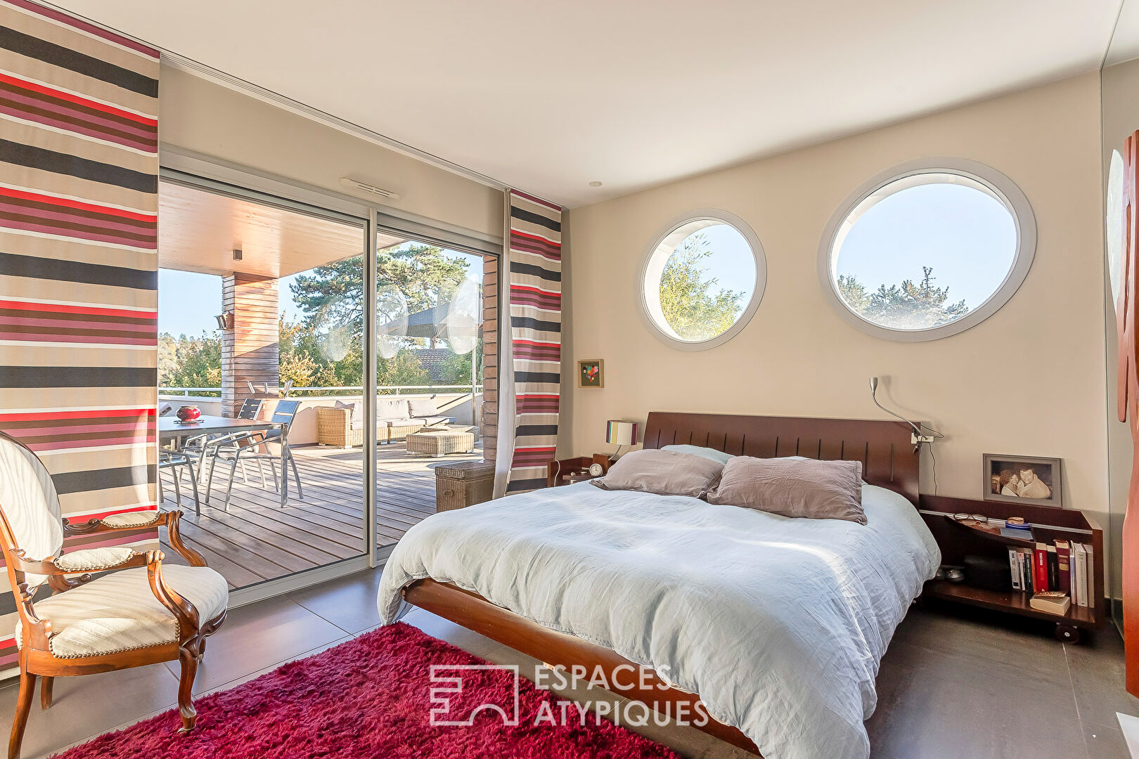 Maison contemporaine composée de trois appartements