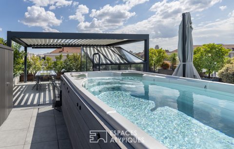 Exceptional rooftop with terraces and swimming pool