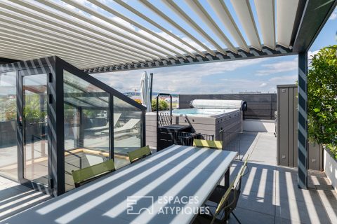 Exceptional rooftop with terraces and swimming pool