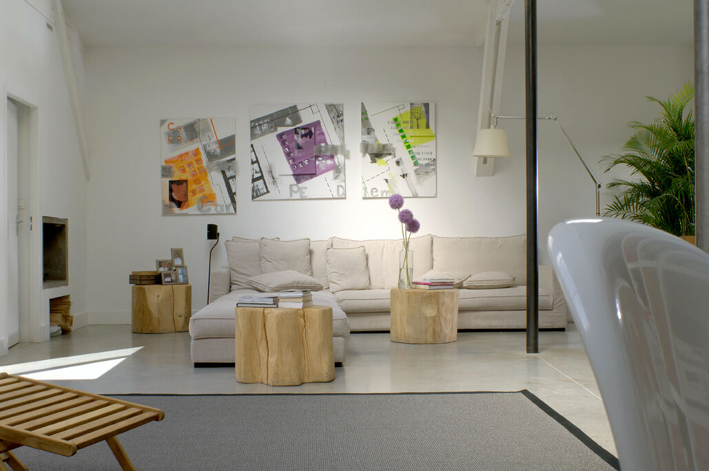 Loft intimiste rénové avec patio et garage