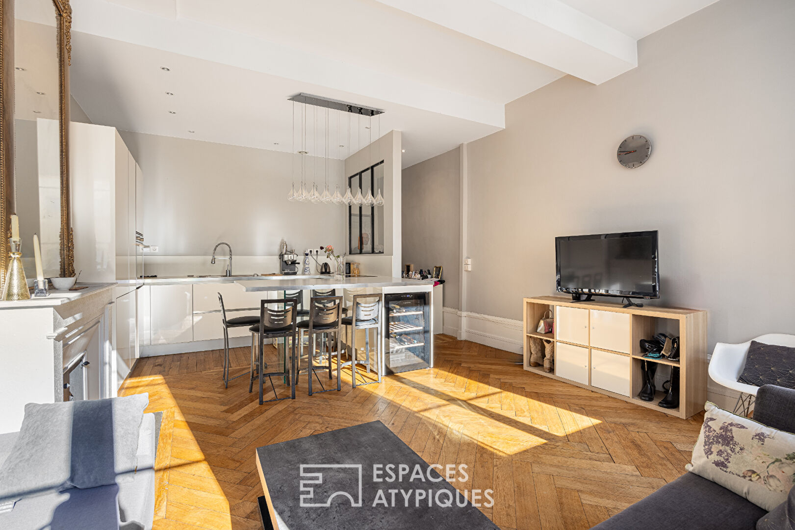 Beautiful old building completely redesigned in the heart of the Ainay district