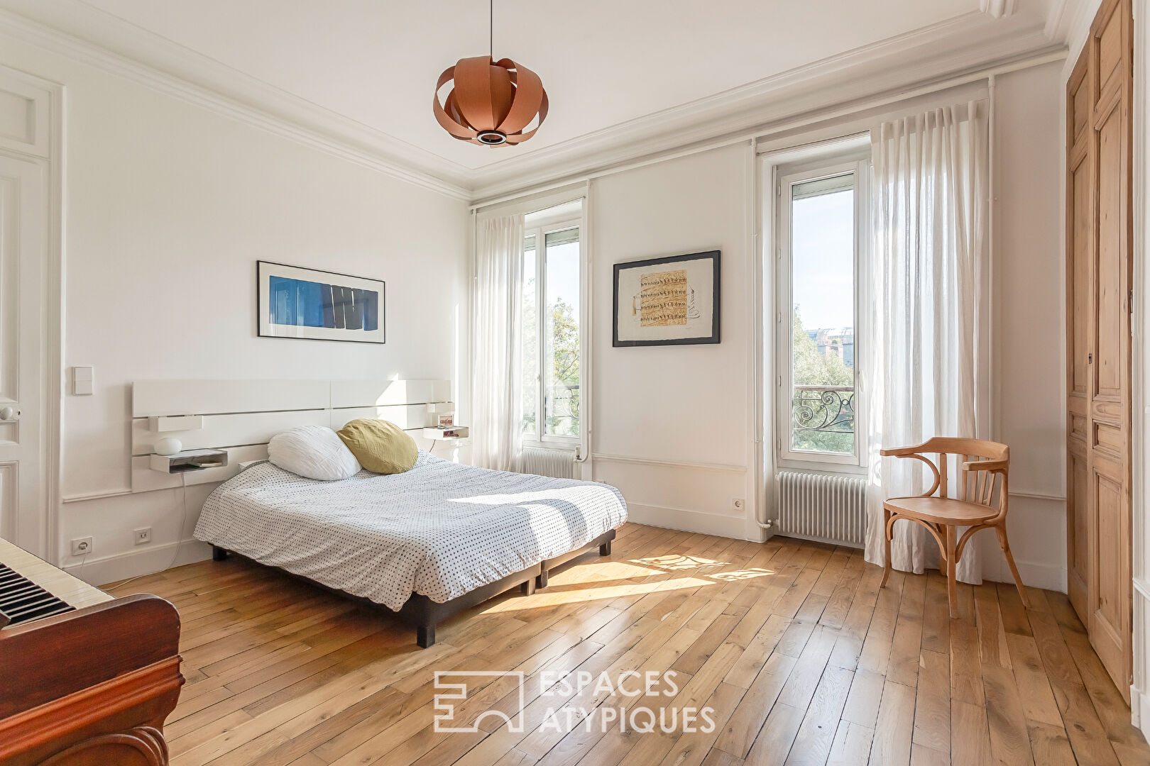 Apartment renovated by an architect with a view of the Rhône