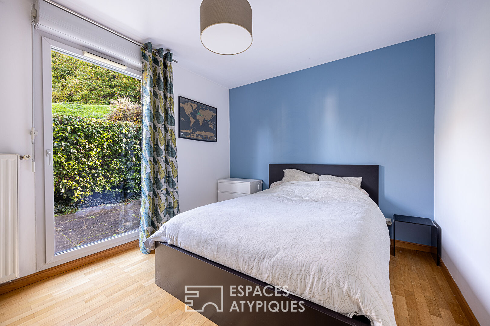 Residential garden level and terrace in Caluire