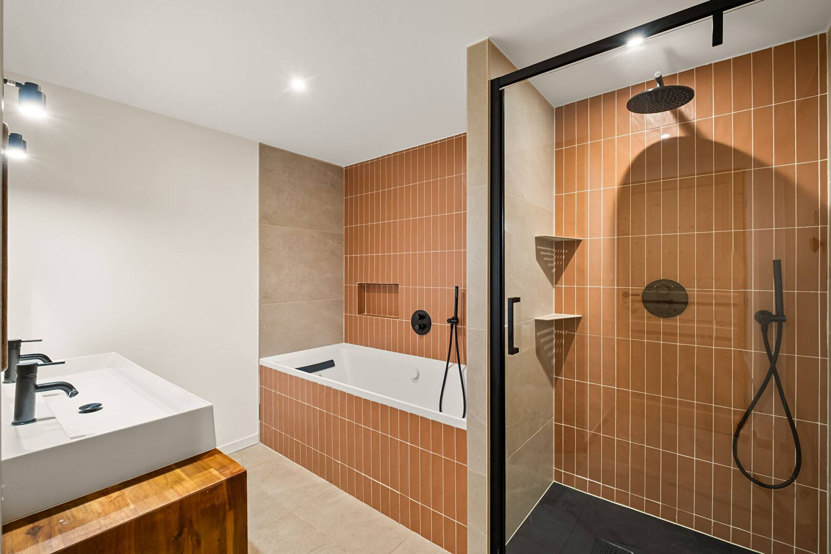 The rebirth of a factory into an architect-designed house in the heart of Charly