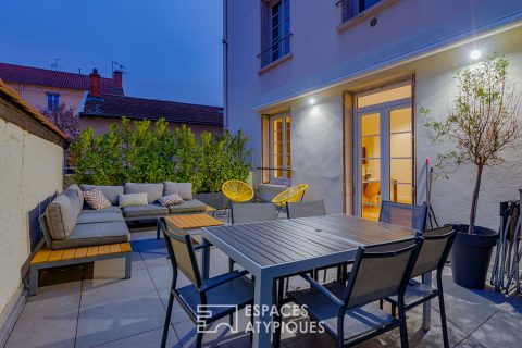 Ancien rénové avec terrasse plein ciel coeur Montchat